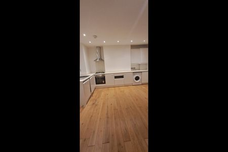 1 Bed Flat, Lampard Grove, N16 - Photo 2