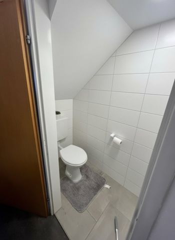Schöne DACHGESCHOSSWOHNUNG mit Terrasse - nähe Donaulände zu vermieten - Foto 3