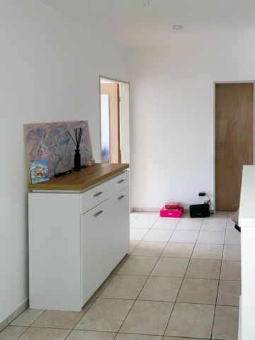 Großzügige 2-Zimmer-Wohnung mit gemütlichen Freisitz in Rosenheim! - Photo 5