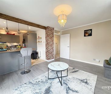 1 bedroom apartment - Photo 3
