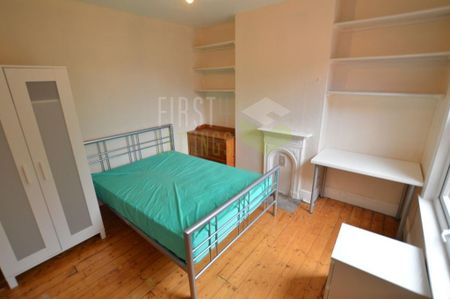 4 bedroom terraced house to rent - Photo 5