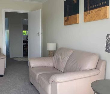 Fully furnished flat overlooking the harbour - Photo 4