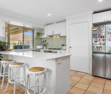 11 Arrowsmith Rise, Marangaroo WA 6064 - House For Rent | Domain - Photo 3