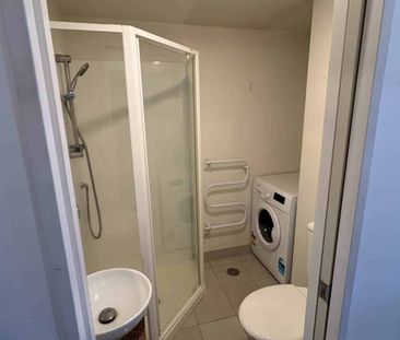 Studio Apartment - Photo 4