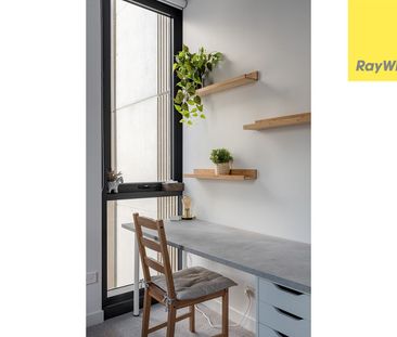 FULLY FURNISHED 1 BEDDER - Photo 4