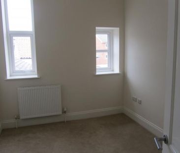 3 bedroom apartment to rent - Photo 2