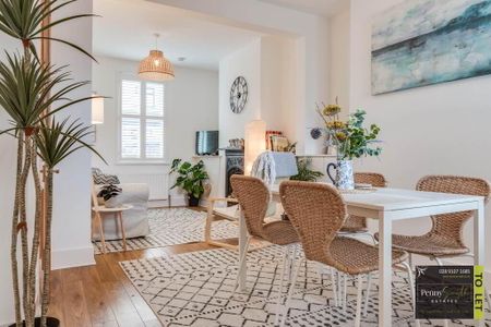 49 Victoria Road, Bangor, BT20 5ER - Photo 2