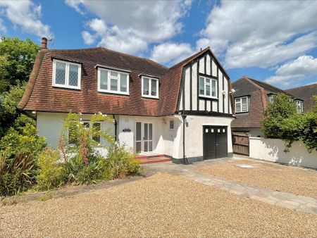 5 bedroom detached house to rent - Photo 4