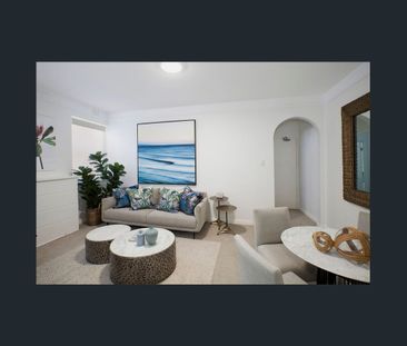 WELL PRESENTED & RENOVATED STYLISH 2 BEDROOM ART DECO APARTMENT IN ... - Photo 1