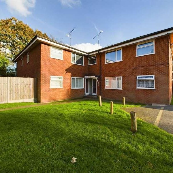 Brittain Court, Sandhurst, Berkshire, GU47 - Photo 1