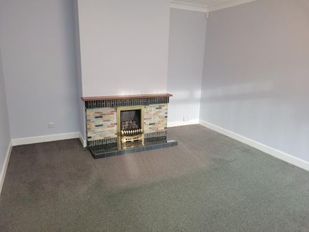 3 bedroom detached house to rent - Photo 3