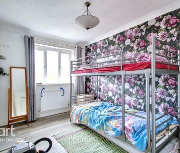 3 bedroom semi-detached house to rent - Photo 6