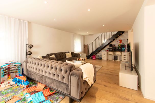 Generous 5.5-room duplex apartment in a quiet location in Gurmels - Foto 1