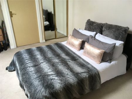 Swan Lane, Stoke, Coventry, West Midlands, CV2 - Photo 3