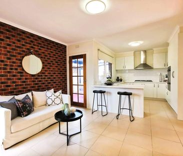 Spacious 4 Bedroom Home in Vermont South - Photo 1