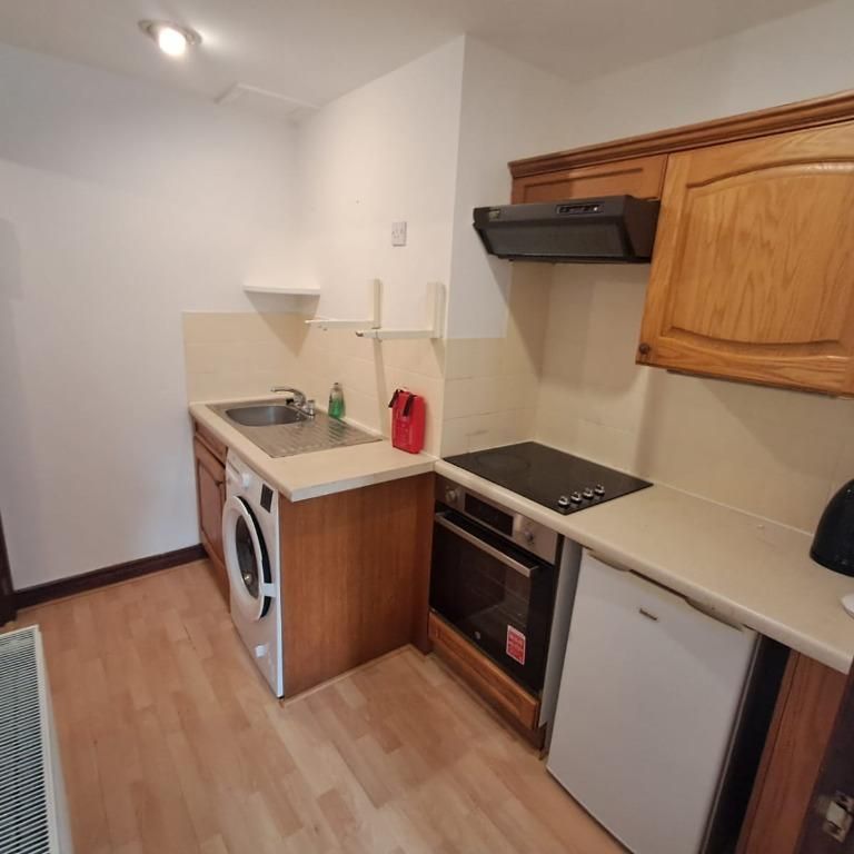 1 bedroom flat to rent - Photo 1