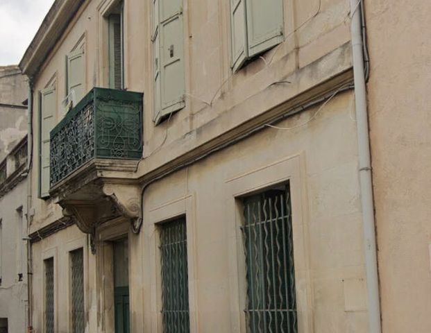 NIMES - P1 28.25m² , AVEC PIECE ANNEXE DE 6m² - Photo 1