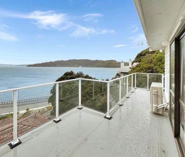 Spectacular Views in Hataitai - Photo 5
