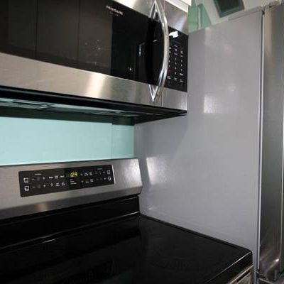 High Park 2 bedroom all inclusive for 2598 - Photo 4