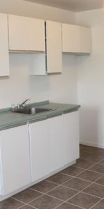 A Valleyfield - Beau , propre et grande 3-1/2, avec balcon prive, LIBRE - Photo 3