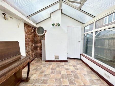 1 Bedroom Room To Let - Photo 3