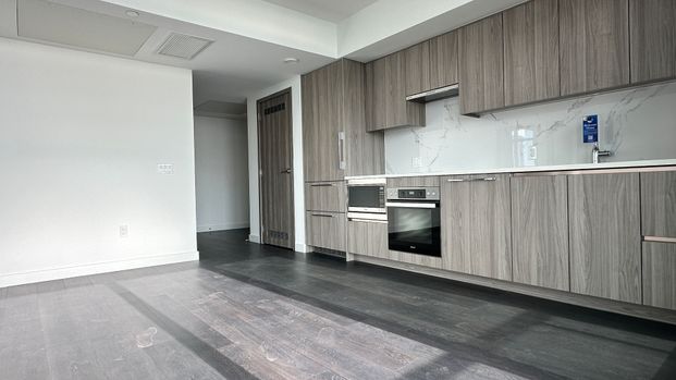 For Lease - 3 Concord Cityplace Way Unit# 5811, Toronto, Ontario - Photo 1