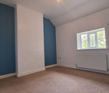 2 bedroom semi-detached house to rent - Photo 5