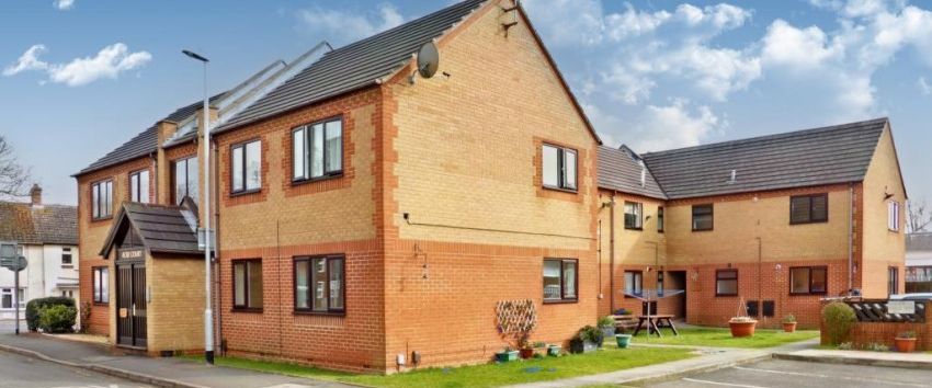 1 Bedroom Flat to Rent in Windmill Avenue, Kettering, Northamptonshire, NN16 - Photo 1