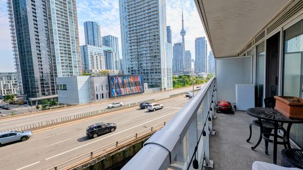 For Lease - 17 Bathurst Street Unit# 808, Toronto, Ontario - Photo 1
