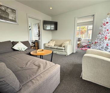 Modern 3-Bedroom Home in Central Phillipstown - Photo 1