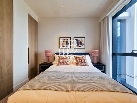 River Park Tower, 1 Nine Elms, London, SW8 - Photo 2