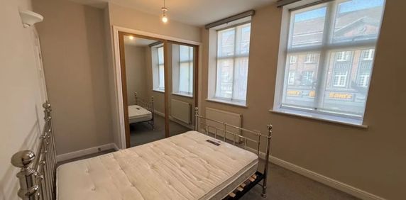 1 Bed Flat, High St, HA3 - Photo 2