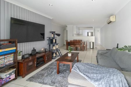 Modern, low-maintenance living in the heart of McDowall - Photo 2