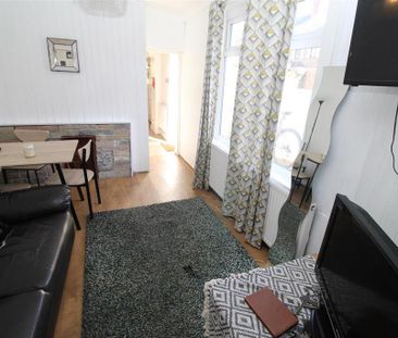 7 bedroom house to rent - Photo 1