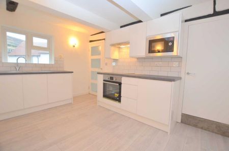 2 bedroom apartment to rent - Photo 4