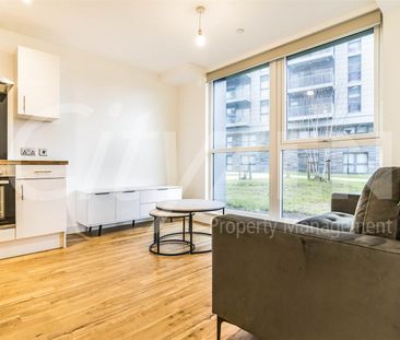 Pomona Strand, Old Trafford - Photo 1