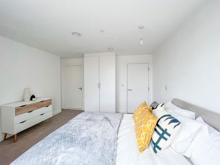 3 bedroom apartment to rent - Photo 5