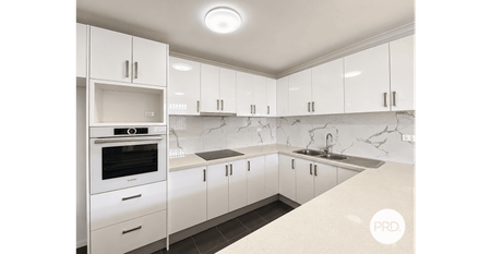 Spacious and Secure 2-Bedroom Unit in Liverpool! - Photo 2