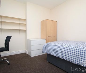 4 bedroom terraced house to rent - Photo 6