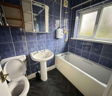 Homebury Drive, Manchester (id#), M11 - Photo 4