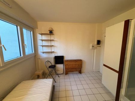 Location Appartement 1 pièce 10m² BOURG LA REINE 92340 - Photo 4