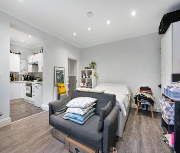 Studio to rent - Photo 5