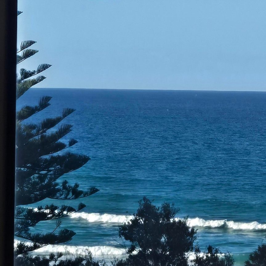 Burleigh Heads - Photo 1
