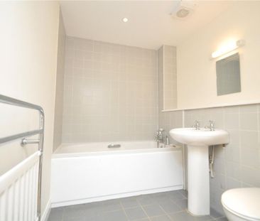 2 bedroom apartment to rent - Photo 6