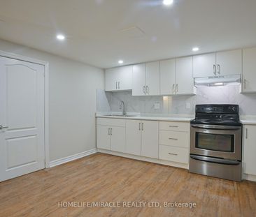 Detached Home For Lease | W8146880 - Photo 6