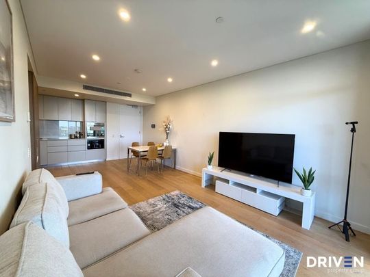 Chic 1-Bedroom Riverside Apartment! - Photo 1