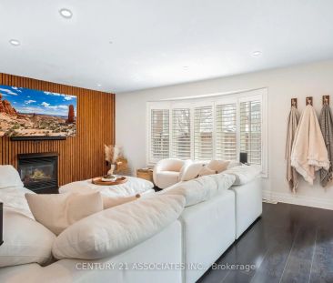 8 Stillwater Crescent #UPPER LEVEL - Photo 4