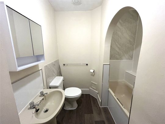 Silver Street, Tiverton, Devon, EX16 - Photo 1