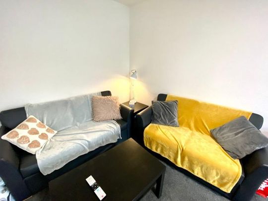 3 bedroom house share to rent - Photo 1