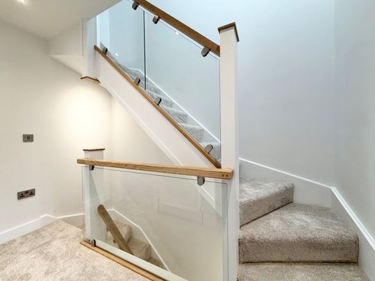 3 bedroom semi-detached house to rent - Photo 1